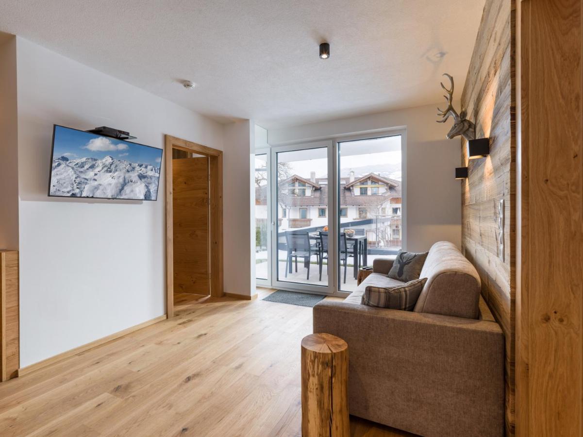 Familienwohnung Wildspitze Fuegen Luaran gambar
